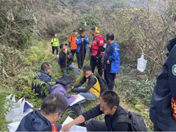 徒步穿越雷公山23人被处罚，自然保护区回应：未经批准进入将依法处置