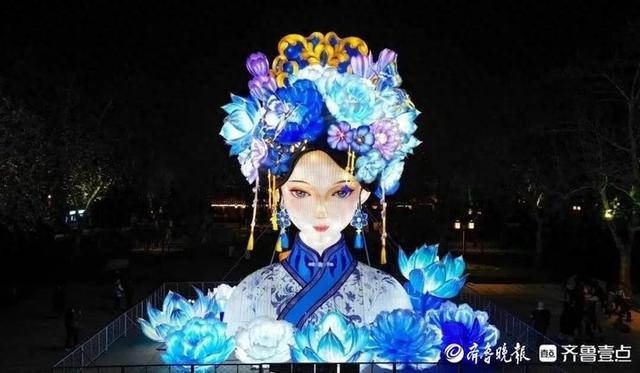 今晚“湖畔雨荷”灯组将迁移至大明湖北岸，焕新点亮