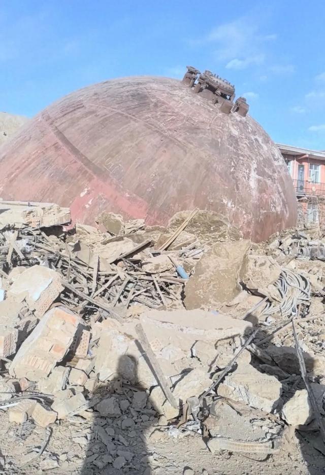 2人身亡	、5人失联、66人送医！王伟中、包钢赶赴爆炸事故现场