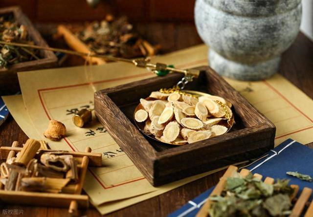 热咳嗽和寒咳嗽有什么区别?（咳不停别乱吃药寒咳热咳燥咳分清3类）
