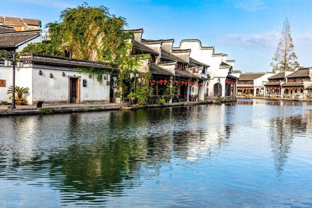 去江南小住，建议来这座活着的 “水乡古镇”！12 元就能吃到饱
