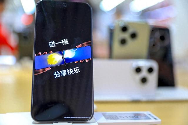 华为鸿蒙系统软件适配让人满意可能还需要等，但系统现在思路很好