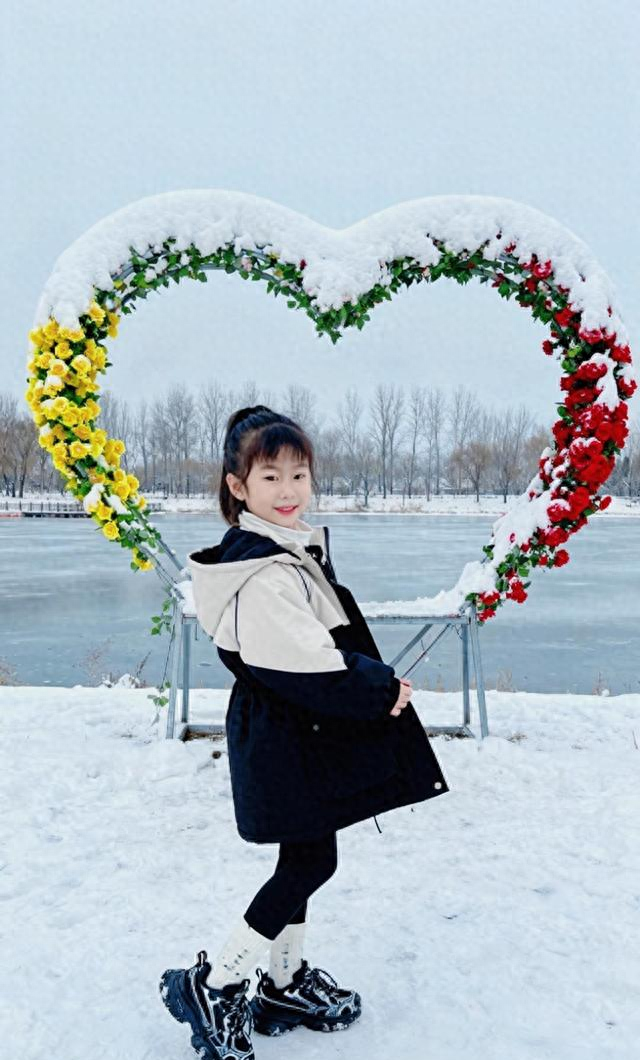 这个冬天穿搭合适拍雪景照（冬日雪景穿搭）