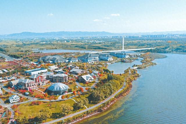 长治滨湖文旅服务中心宁静而迷人