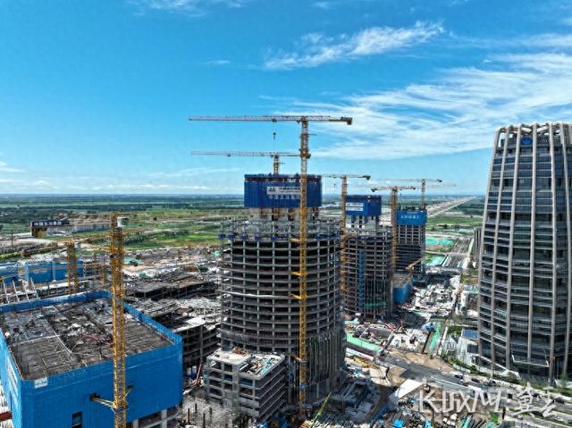 六七天一层楼，“空中造楼机”助力雄安新区智能建造