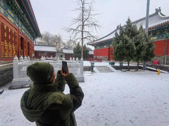 古建里的博物馆清出“赏雪通道”，为观众留住最佳机位