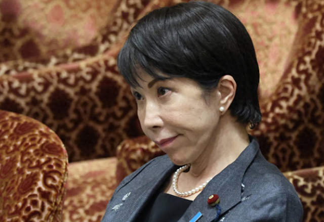 美媒帮高市出招！中国出口管制施压	，日本为何不敢强硬反击？