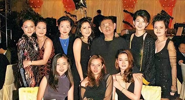 100多位情妇，包养费上亿元	，9女同床却落得个凄凉下场	、人财两空