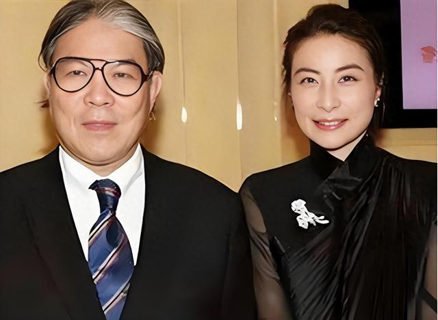 郭晶晶也没想到，79岁公公霍震霆再破天花板，让整个豪门圈沉默了