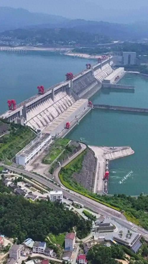 三峡大坝“账本”出炉：运行了20余年，当初2500亿投入回本了吗？