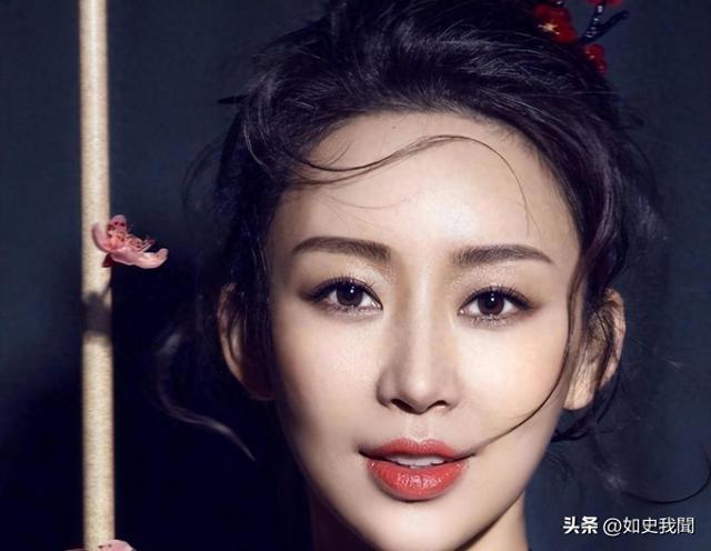 43岁潘晓婷至今单身，身材傲人却无人敢娶，潘爸爸后悔当初管太严