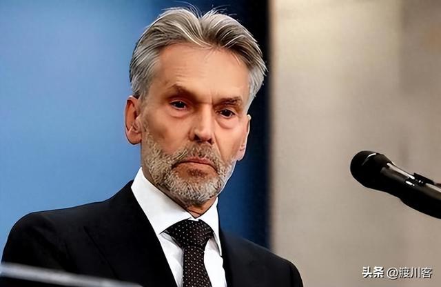 来北京谈完后，荷兰主动低头服软，宣布“还权”安世，但留了后手