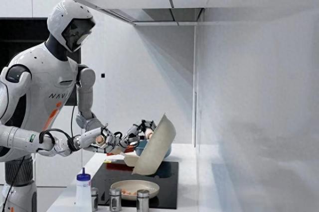 浙江人形机器人创新中心启用“具身智能验证场”