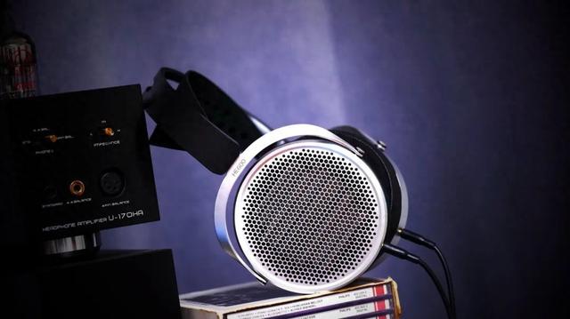 HIFIMAN HE600这款新品平板耳机，它会让我想起这么一位演员……