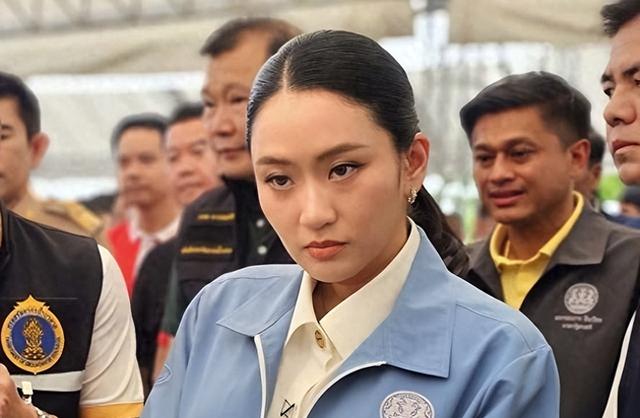 这一仗彻底把泰国打醒，卡了中国四年的军购，佩通坦内阁终于点头