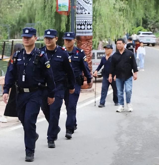 藏在英谈古寨里的温暖