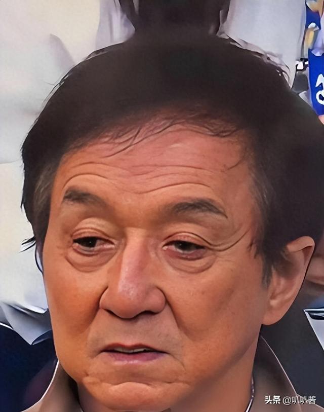 把儿子养废，任由私生女拾荒，功夫巨星成龙如今终为荒唐买单
