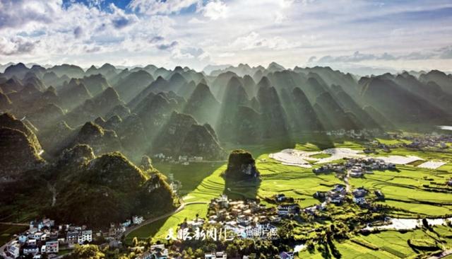 @各位游客,黔西南州将对乘坐高铁至兴义南站的旅客实施旅游优惠政策