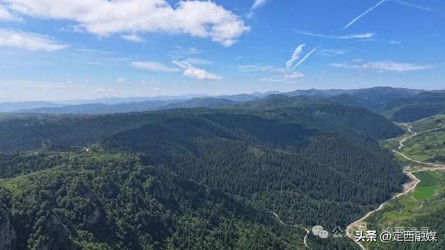 甘肃漳县北沟寺露营基地，20度的夏天藏着风和自由