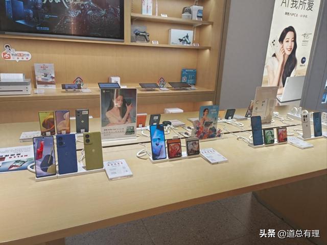 不上不下的中端手机，正陷入“进退两难”