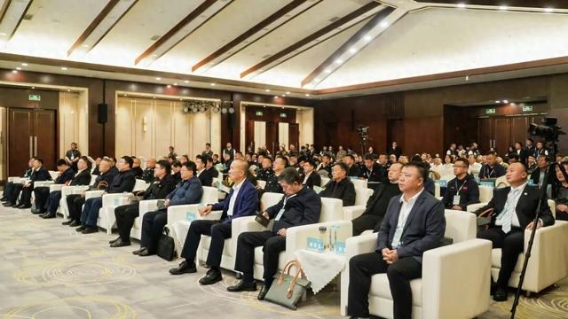 内蒙古大数据+AI赋能低空经济高质量发展研讨会在呼和浩特成功举办