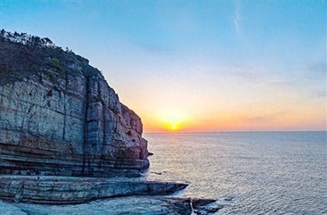 八仙墩看日出，崂山将添新景 “十五五”时期将开通太清-仰口海上新航线 挖掘“仙山·圣水·福地”文化IP