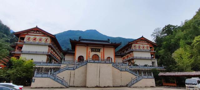 陕南避暑追记| 领略秦岭风光 感悟山城风土人情 爱上镇安