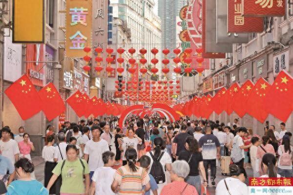 13家红色旅游经典景区接待游客18.3万人次