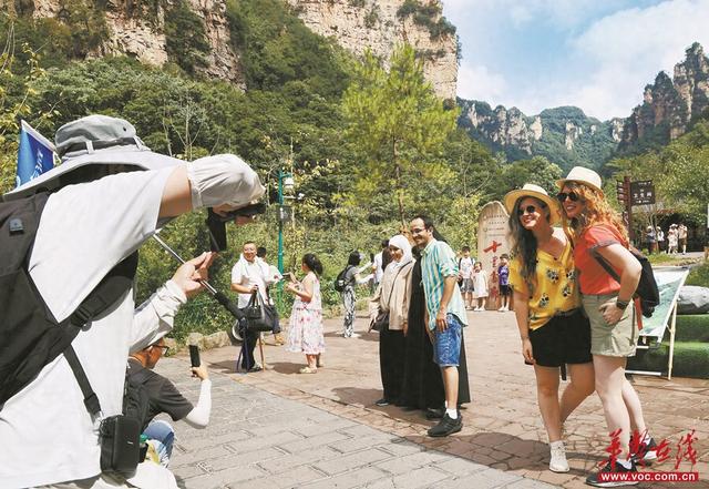 避暑胜地显魅力