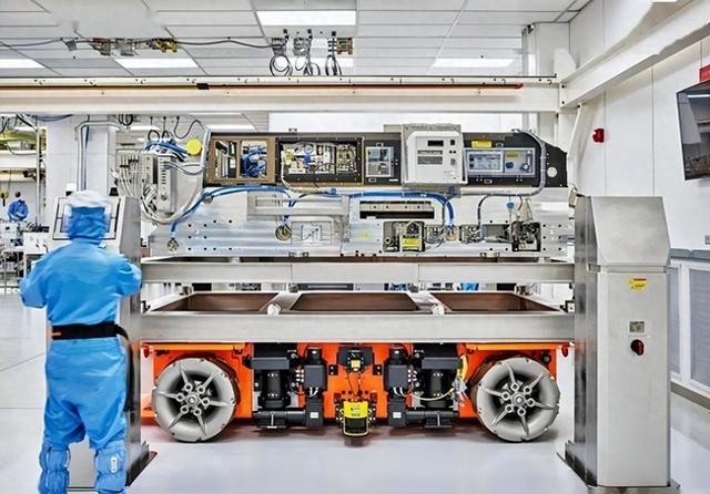 全都反水了！ASML、荷兰光刻机供应商相继宣布，外媒：事情闹大了