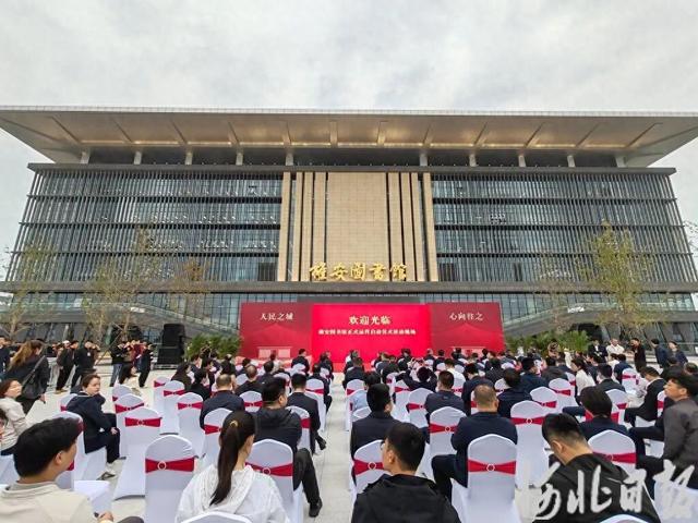 雄安新地标+1！今天，雄安图书馆惊艳亮相！