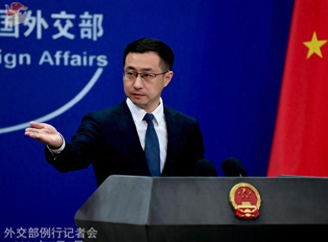 外交部：中方会依法依规处置未经中方批准进入中国领海的外国军用船只