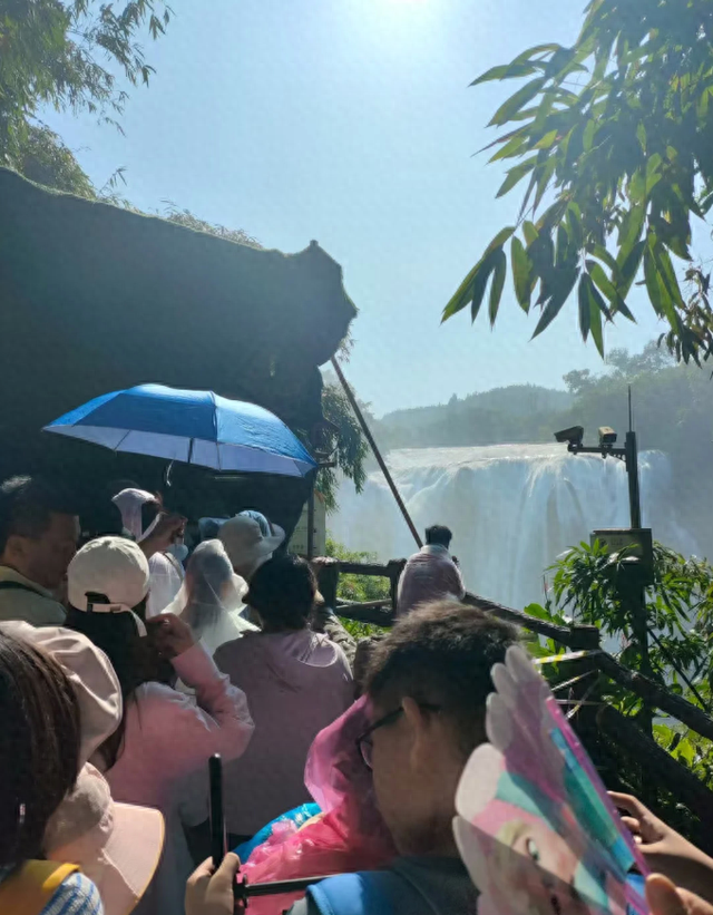 再也不想来贵州黄果树大瀑布旅游了，你就来吧，一来一个不吱声！