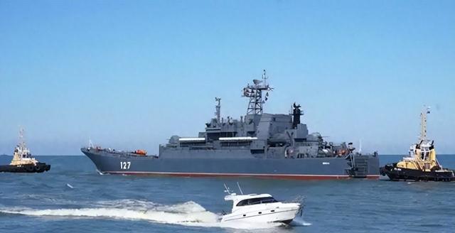 难怪美国不敢对中国动武	，怕的不是航母、战机和舰队，而是这些人