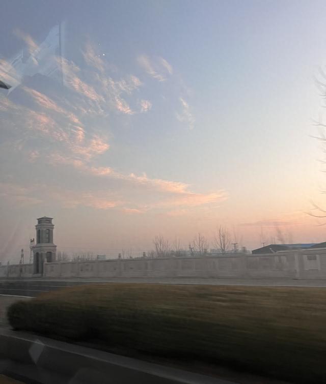 一线城市医保25年退休	，小城市要30年？我爸的经历藏着反转