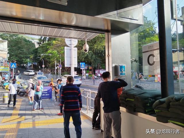 从地铁口出发，游逛刚刚开放的鲲鹏径二号及三号桥