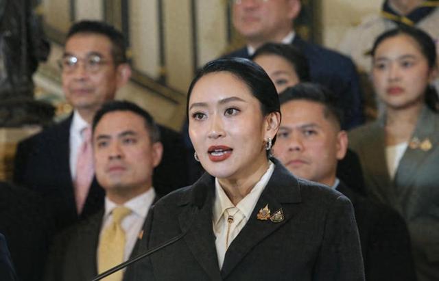 佩通坦承认没想到会输，下台前留下一句话，真正危险的是柬埔寨