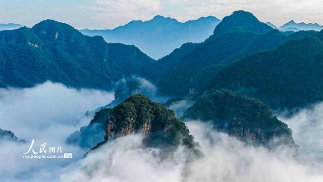 河北兴隆：云涌兴隆山