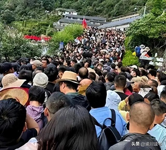 游客不买账了，部分旅游城市和5A景区为何塌房？