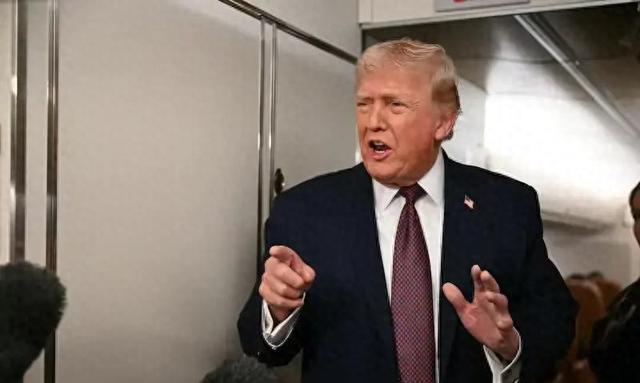 格陵兰棋局：英国中立，北约硬刚，特朗普的 “安全牌	” 能打多久？