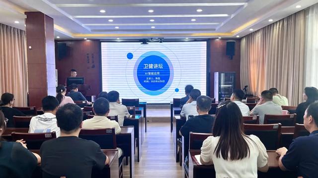 让AI应用走进办公，让数字医疗未来可期