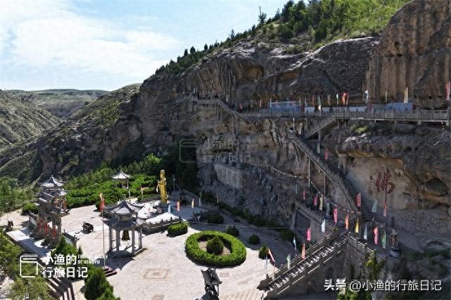 陕北悬崖绝壁之上的石窟寺，低调神秘，曾是蒙古帝国的军机圣地？