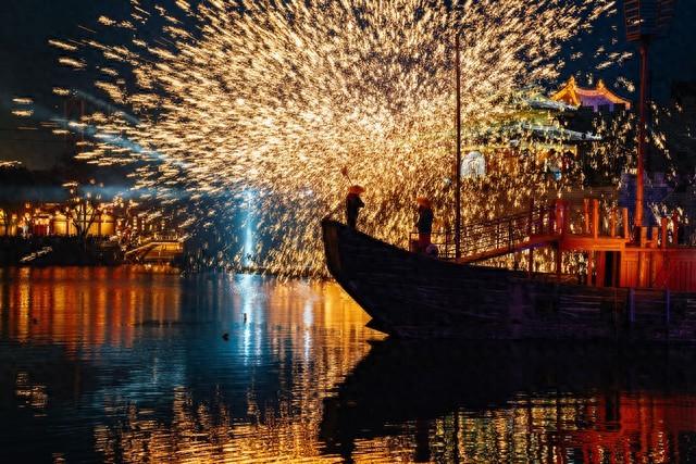 「8天都盘不完！」年轻人为何心甘情愿“陷”在宋朝？