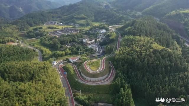 三沙生态旅游大道全线贯通