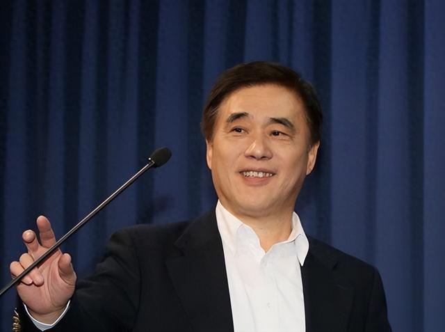 国民党主席选举杀出“黑马”，洪秀柱一锤定音，统一势在必行