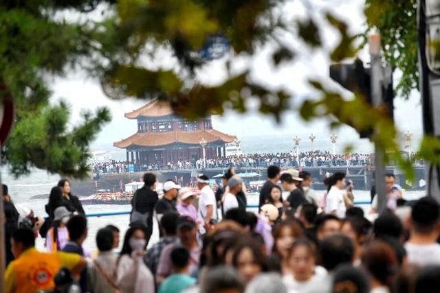 “黄金周”结束了？没，一大波游客还在赶来青岛的路上！