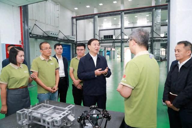 王凤朝调研商业航天产业重点企业开展“进解优促”工作时强调 抢抓机遇做大产业集群 加快推动商业航天产业高质量发展