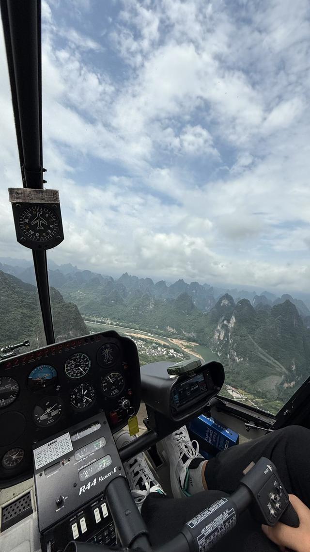 换个角度看桂林，在飞行中感受桂林之美！