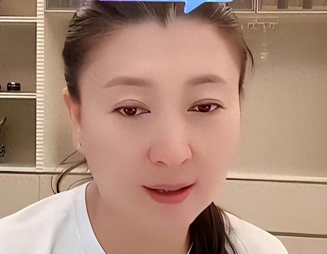 闫学晶哭穷风波大反转！儿子忍不住说出真相	，有一点让那英说对了