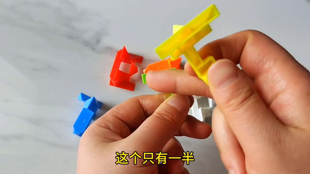十二角形鲁班锁拆解和组装教程，像刺一样扎手的鲁班锁＃鲁班锁